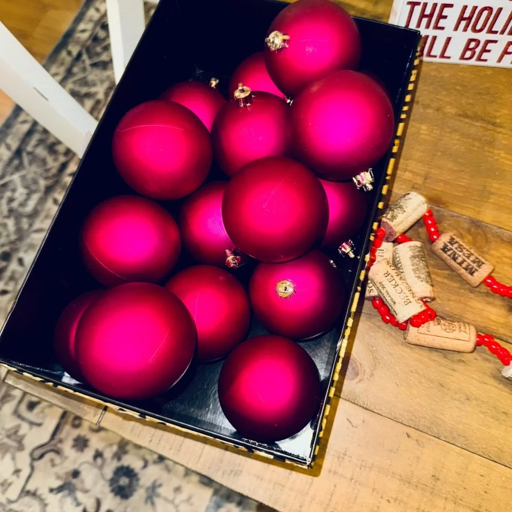 Festive Wine themed tree decorations over 100 pieces! Such a fun addition!